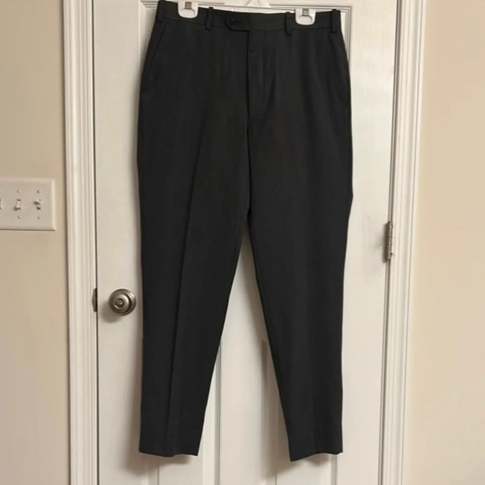 U.S. Polo Assn Dark Gray Dress Pants with Tapered Leg Design Size 34W 33L